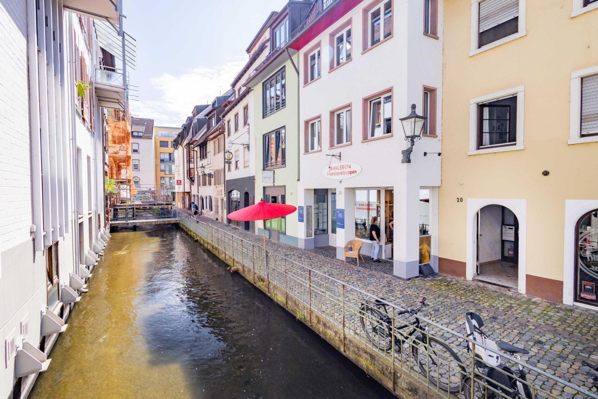 Altstadtwohnung "Klein Venedig" 프라이부르크 임 브리스가우 외부 사진